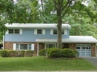 9127 Glenbrook Rd, Fairfax, VA 22031