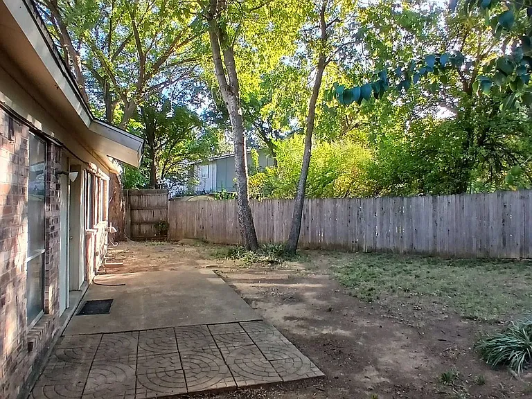 3201 Willow Bnd — Photo 25