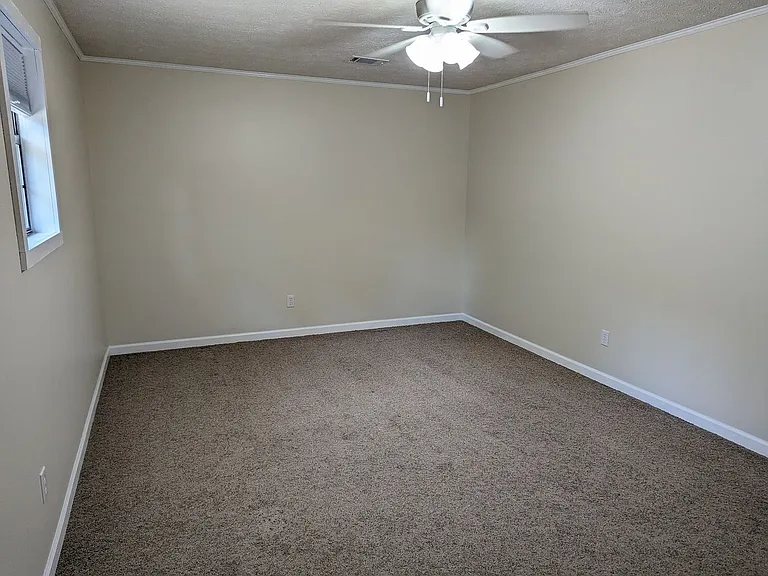 131 Millrace Cir — Photo 22
