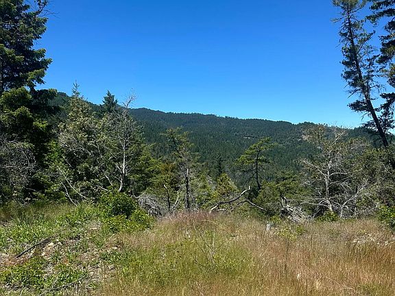 2nd image of Oak Knob Rd