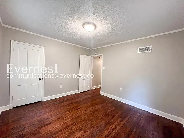 905 Parkhaven Ln — Photo 13