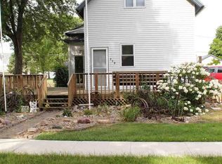 119 S Kiel St, Holstein, IA 51025