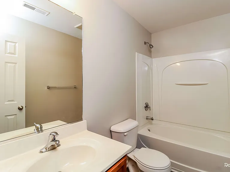 870 Bitting Hall Cir — Photo 8