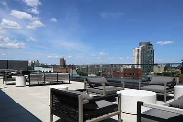 Rented by R New York