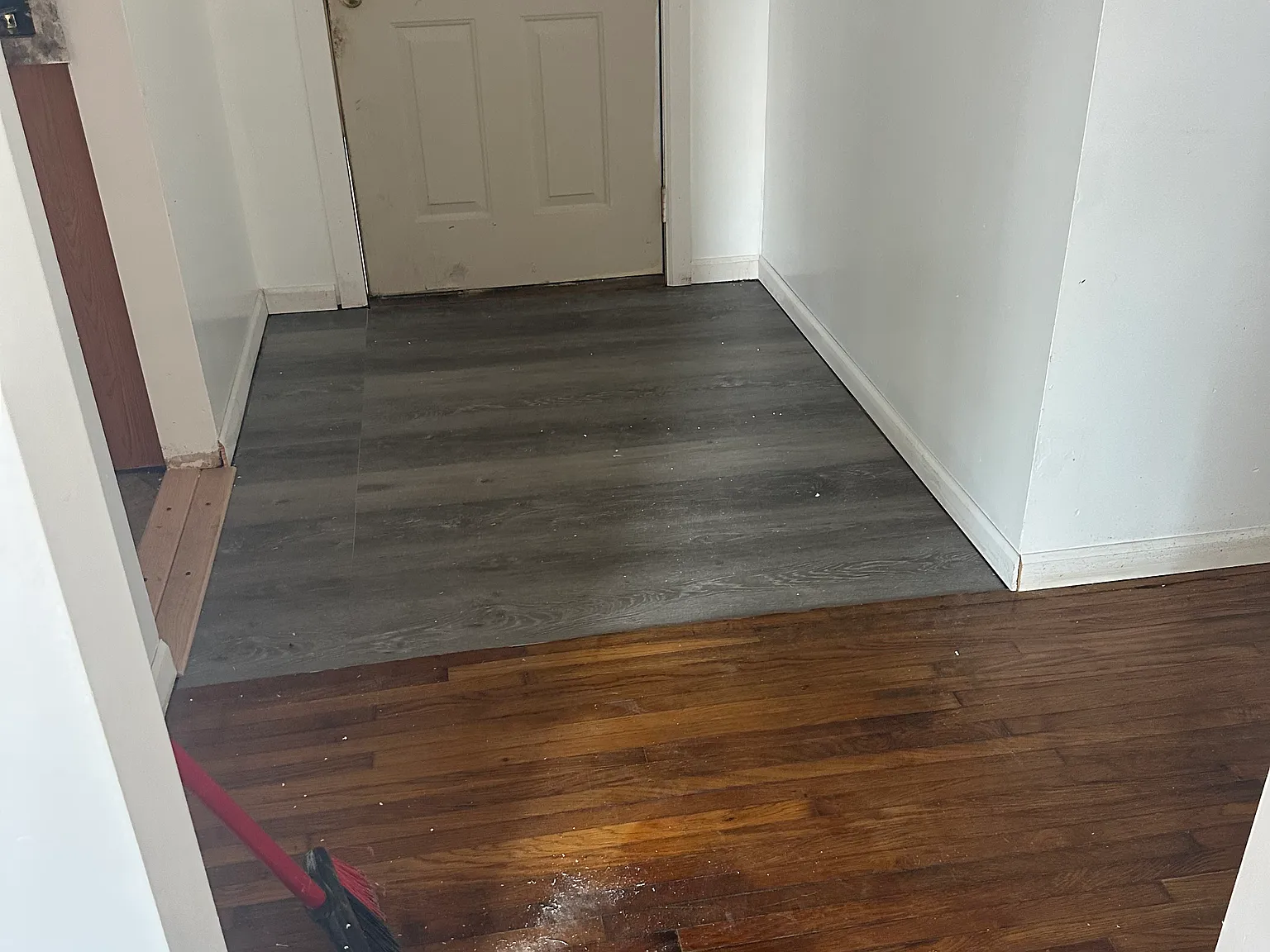 3 bed, 2.0 bath, 1728 sqft, $2,418 — Photo 3