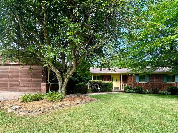 308 S Washington St, Huntingburg, IN 47542