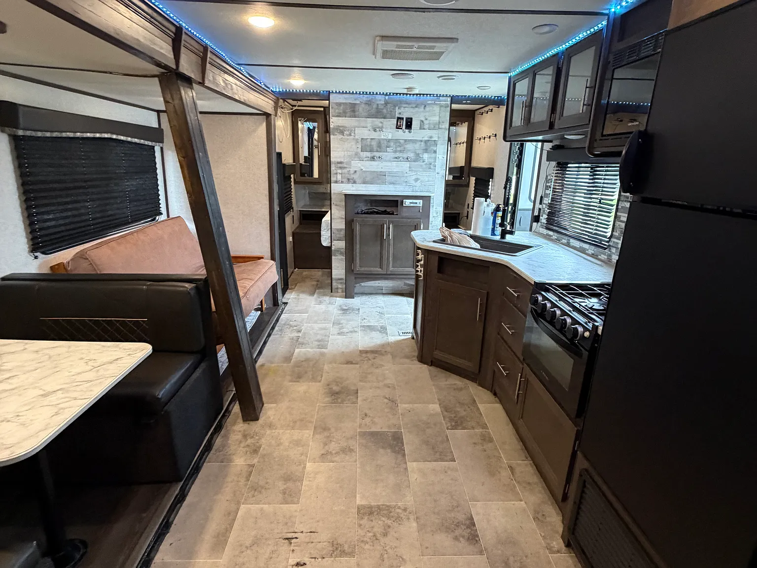 1 bed, $900 — Photo 2