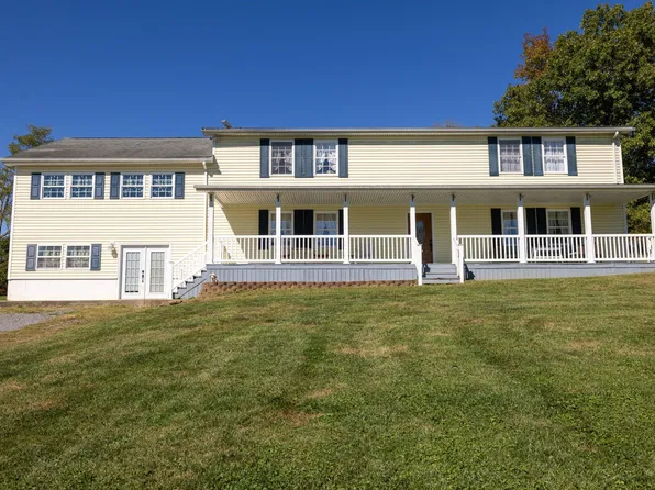 282 Silver Maple Ln, Union, WV 24983