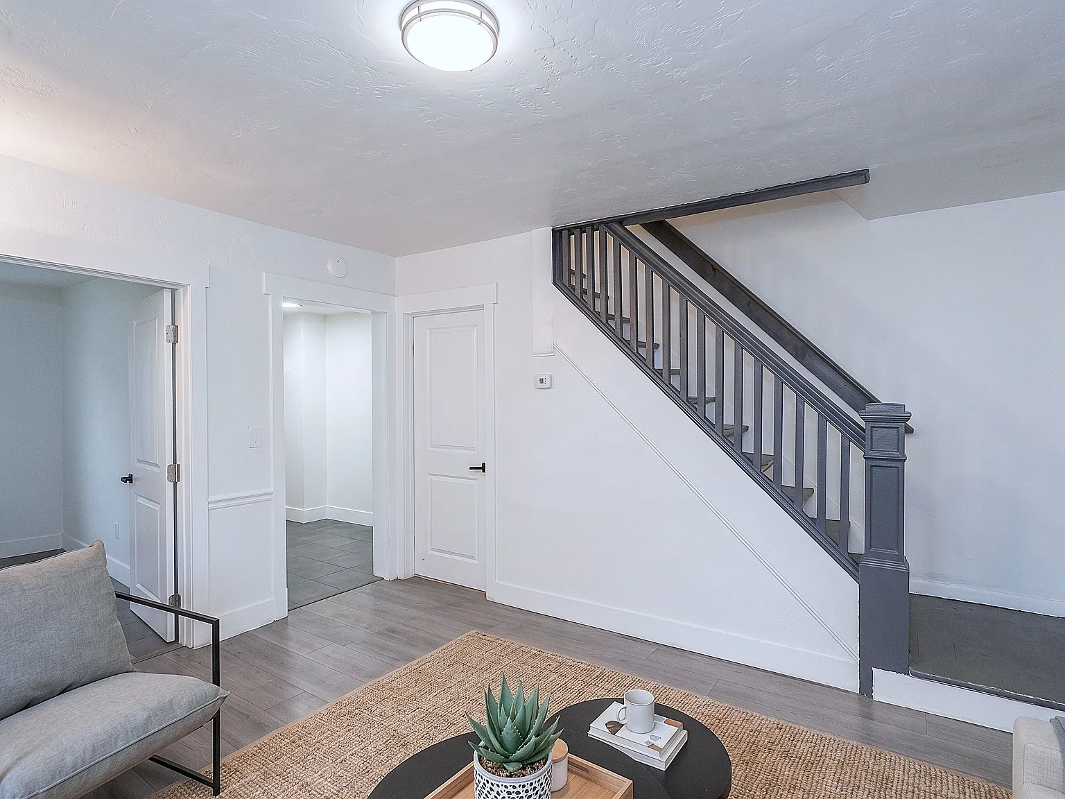 4 bed, 2000 sqft, $3,800 — Photo 4