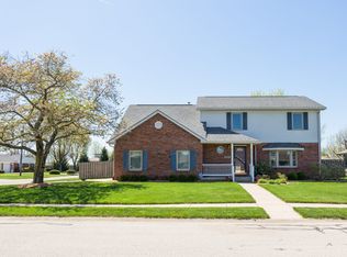 2251 Reston Ln, Columbus, IN 47203