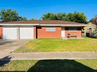 2817 Dewberry Ln, Pasadena, TX 77502