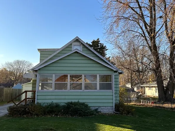 216 Avenue E, Rock Falls, IL 61071