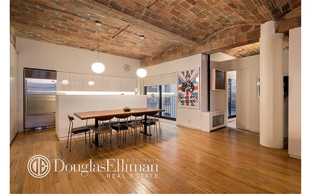 Sold by Douglas Elliman | media 15