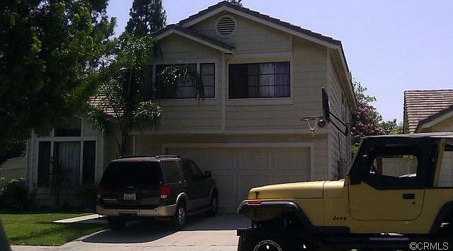 2nd image of 1851 Butternut St