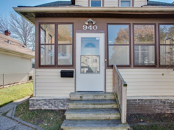 3rd image of 940 Edmund Ave