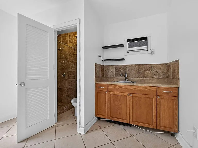 616 Upland Rd — Photo 18
