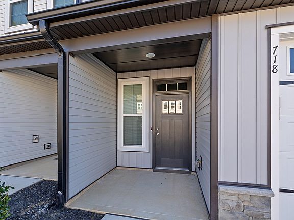 5th image of 718 Jamescroft Way