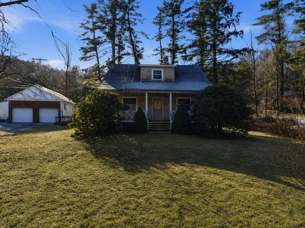 932 Market St, Karthaus, PA 16845