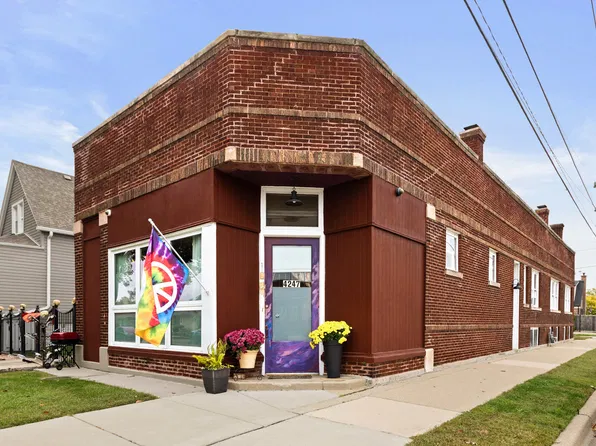 4247 Grove Ave, Brookfield, IL 60513