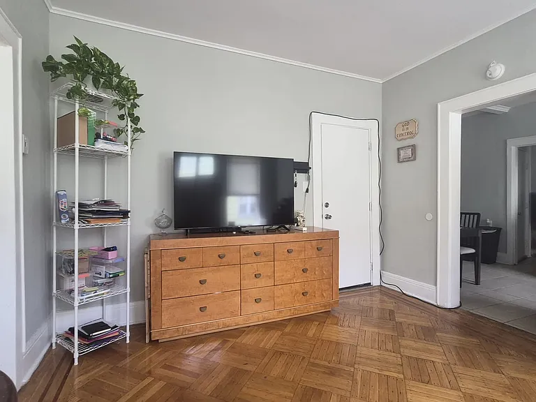 54 Lindsley Pl #2 — Photo 6