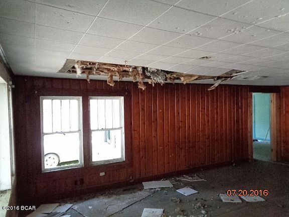 3rd image of 5269 Cliff St