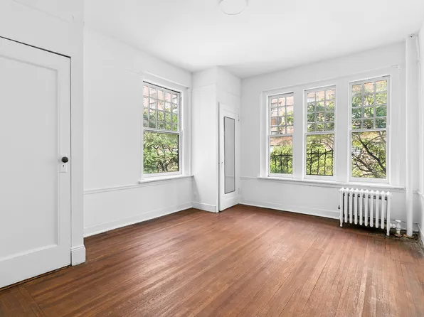 370 Central Park West image 6 of 18