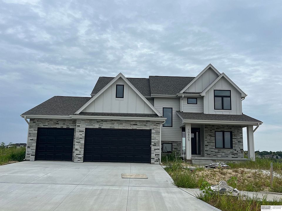 1st image of 10805 S 221st Ave