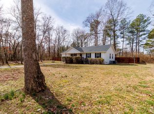 120 Windy Trace Dr, Mc Ewen, TN 37101