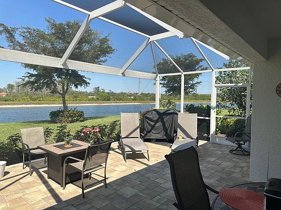 3rd image of 3075 Apple Blossom Dr