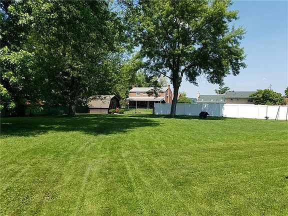 3rd image of 112 Van Ryan Ct