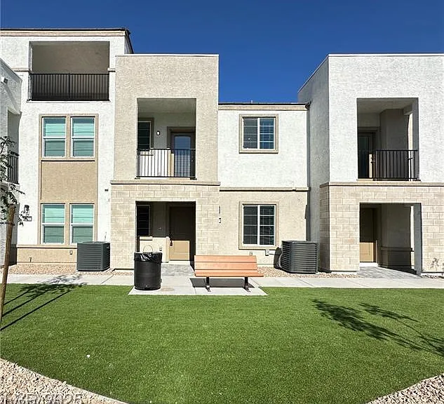6172 Garden Crest St — Photo 11