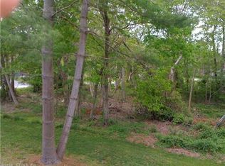 35 S Cobblers Ct, Niantic, CT 06357