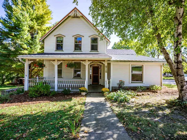 918 S Wisconsin St, Mineral Point, WI 53565