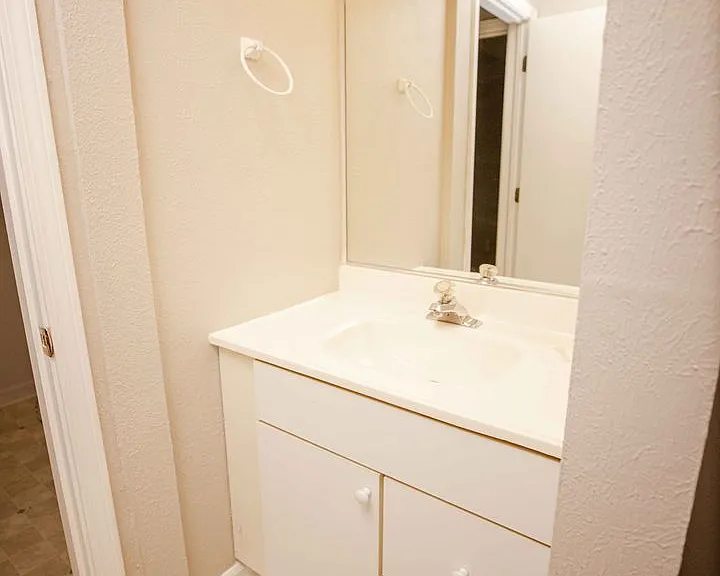 6730 Hill Ave — Photo 11
