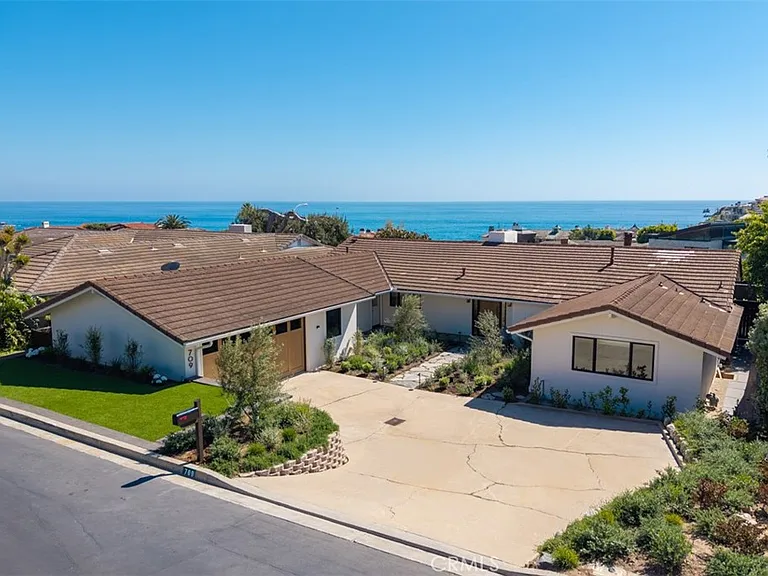 709 Emerald Bay — Photo 1
