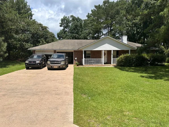 39 E Adam Dr, Sumrall, MS 39482