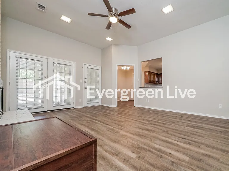 3013 Osceola Dr — Photo 3