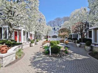 453 E Putnam Ave #1A, Greenwich, CT 06830