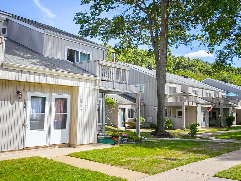 Siena Village (62 Years or Older, Income Limits Restrictions Apply) — Photo 12