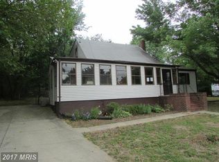 6704 Pine Grove Dr, Suitland, MD 20746