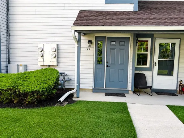 121 Andover Pl, Robbinsville, NJ 08691