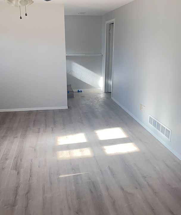 2nd image of 5816 W 51st St