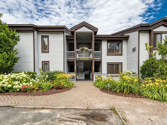 4th image of 32 Harbor Ln Unit 22