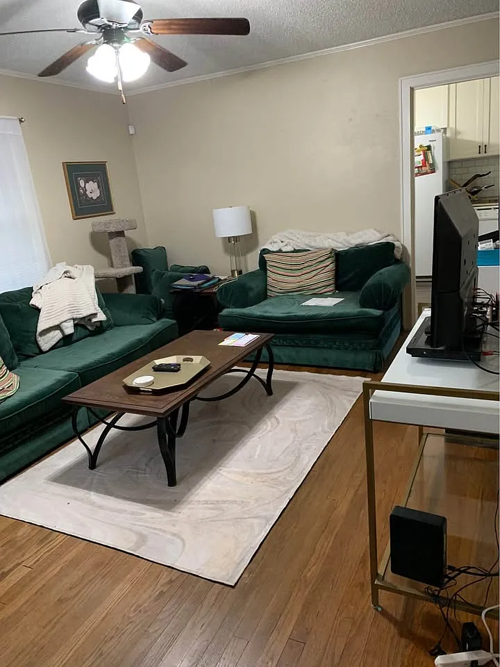 3 bed, 1326 sqft, $1,325 — Photo 4