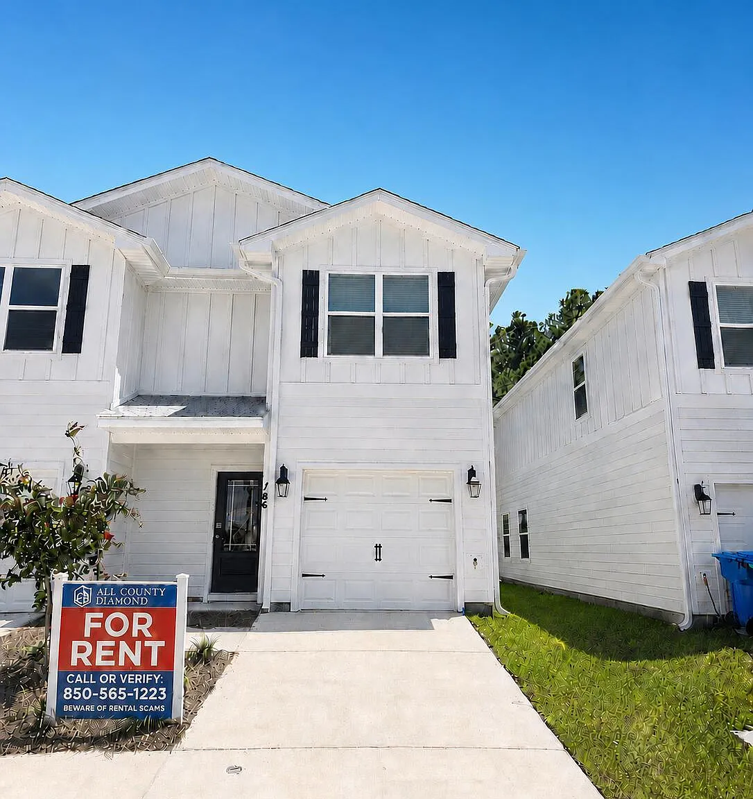 3 bed, 1470 sqft, $2,000 — Photo 1