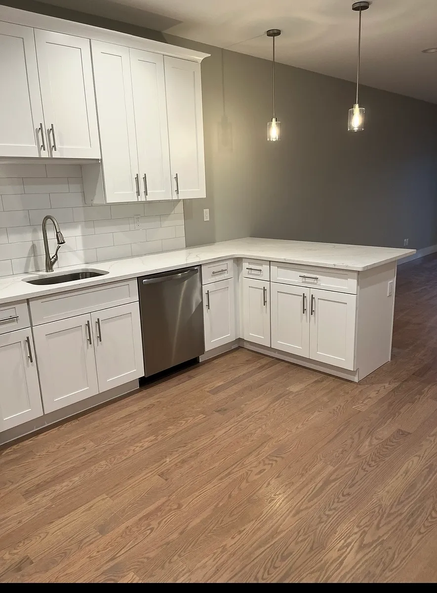 Building Photo - 400 Oak St #2B