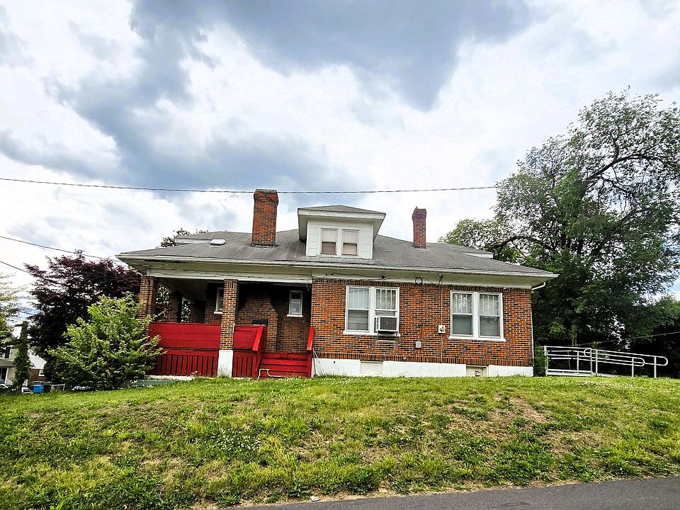 2nd image of 2130 Hanover Ave NW