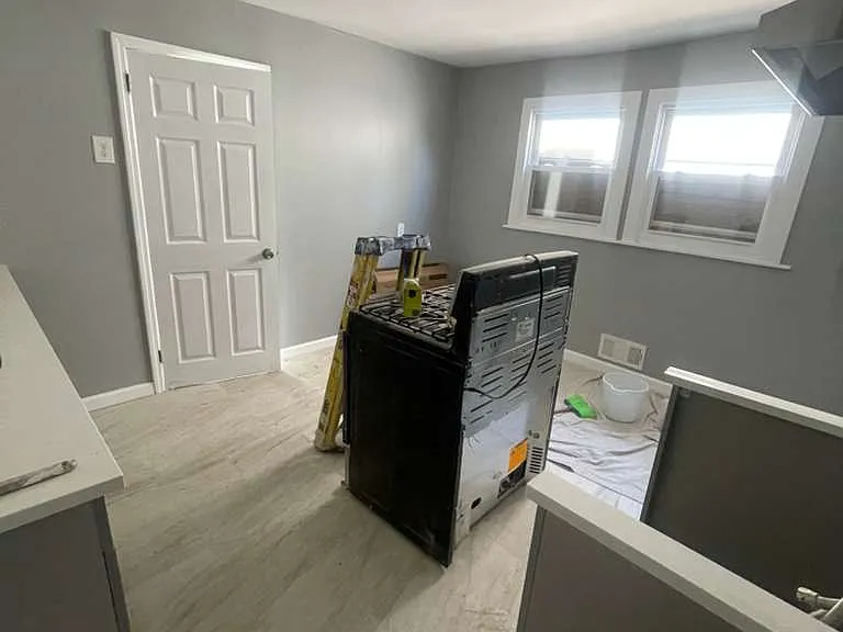 111 Hanford St #11 — Photo 2