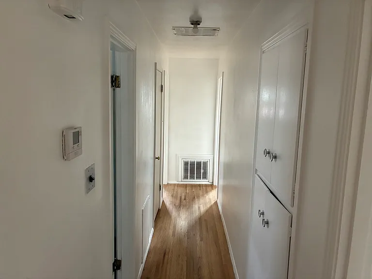 2733 Palomas Dr NE — Photo 9
