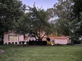 3203 Riverview Dr, Triangle, VA 22172